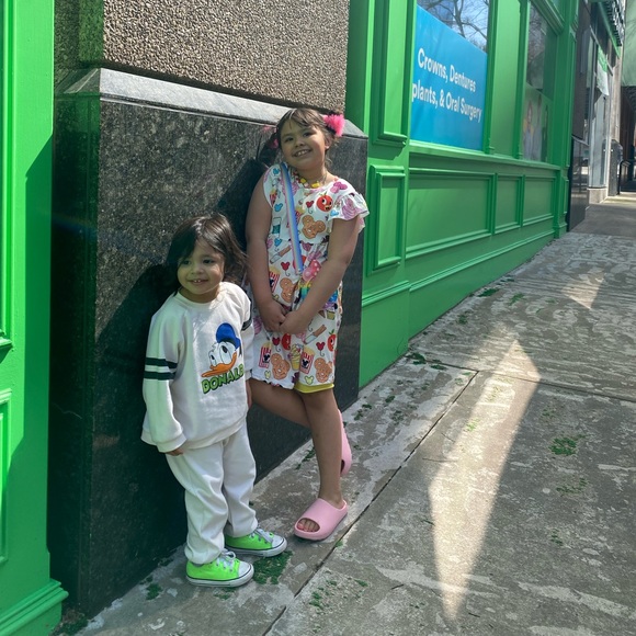 Meet your Posher, Pamela - Picture 3 of 4